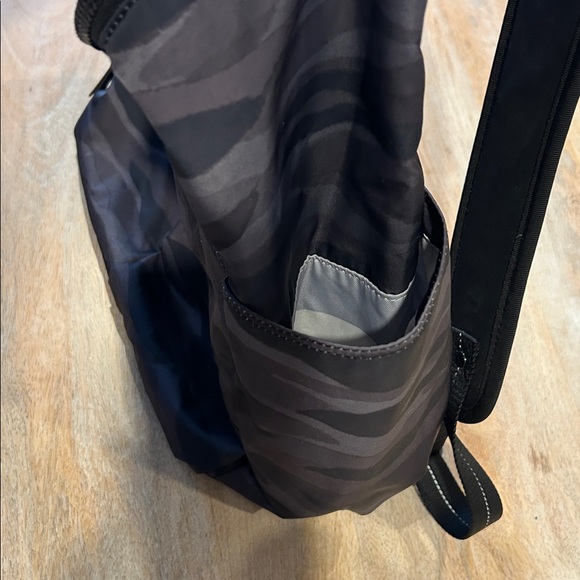 Lululemon Camo Backpack - Picture 8 of 11